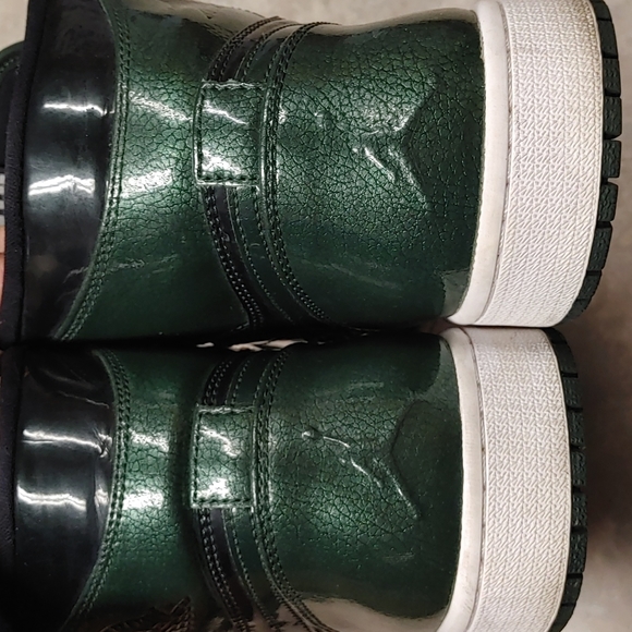 Air Jordan - Picture 4 of 4